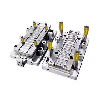 高精度プレス金型